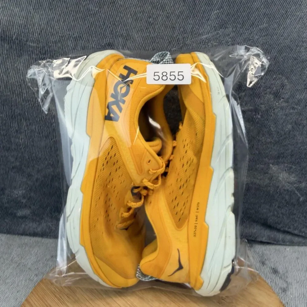 Hoka One One hoka one